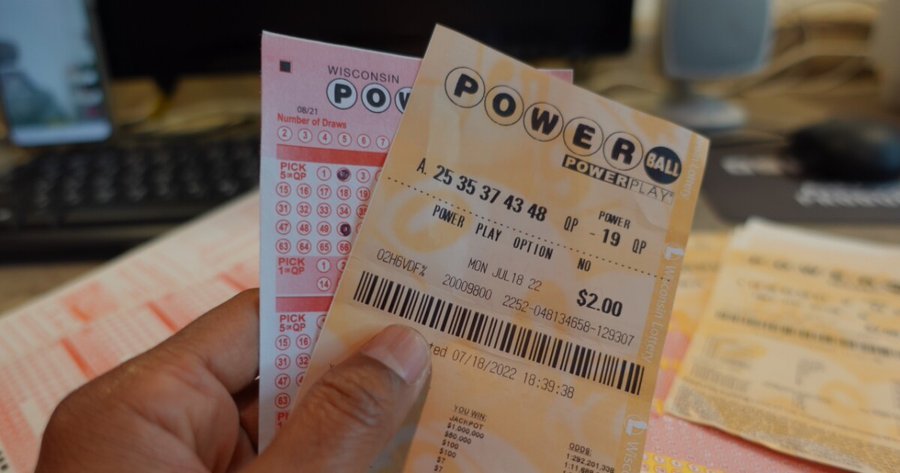 Powerball Frenzy: Will YOU Break the $935 Million Curse?