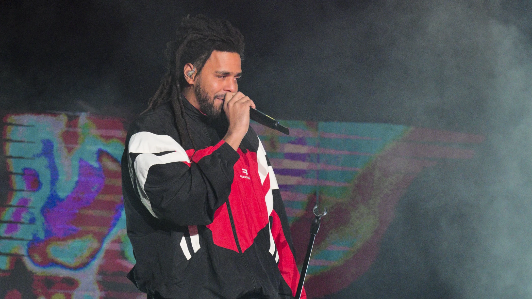 What is the context of the feud between J. Cole and Kendrick Lamar